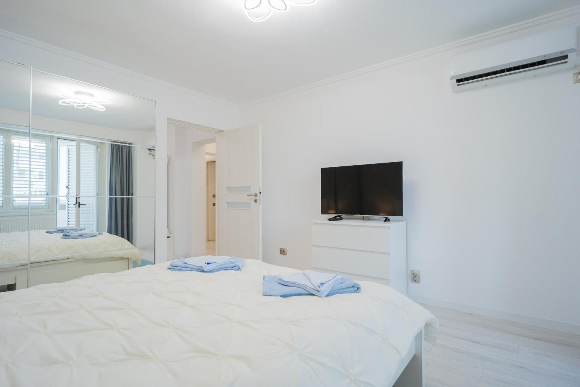 Luxury 2Br On Decebal Avenue Apartment Bucharest Luaran gambar