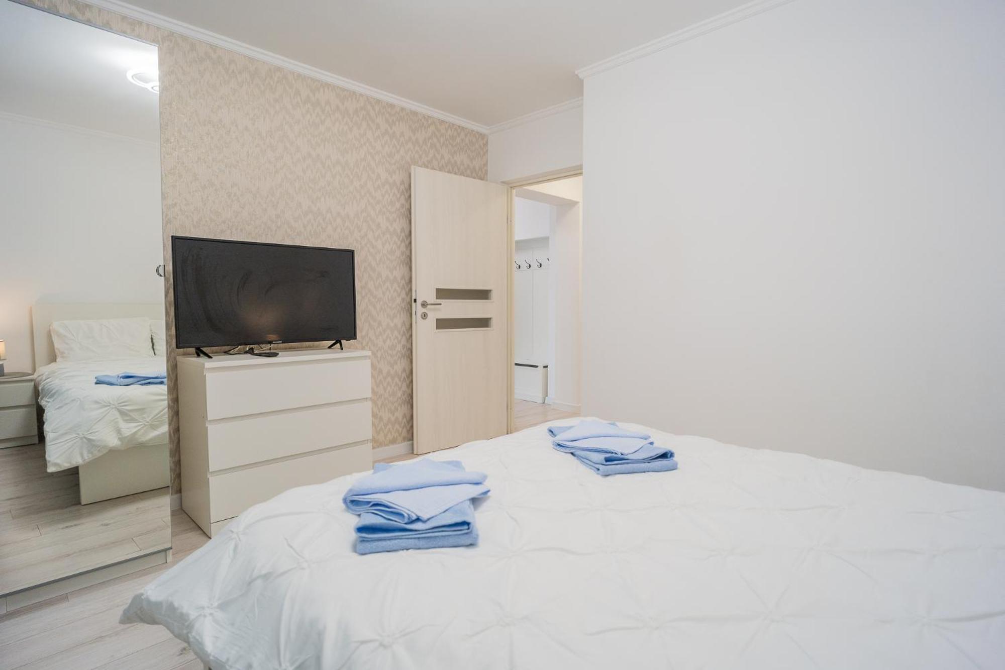 Luxury 2Br On Decebal Avenue Apartment Bucharest Luaran gambar