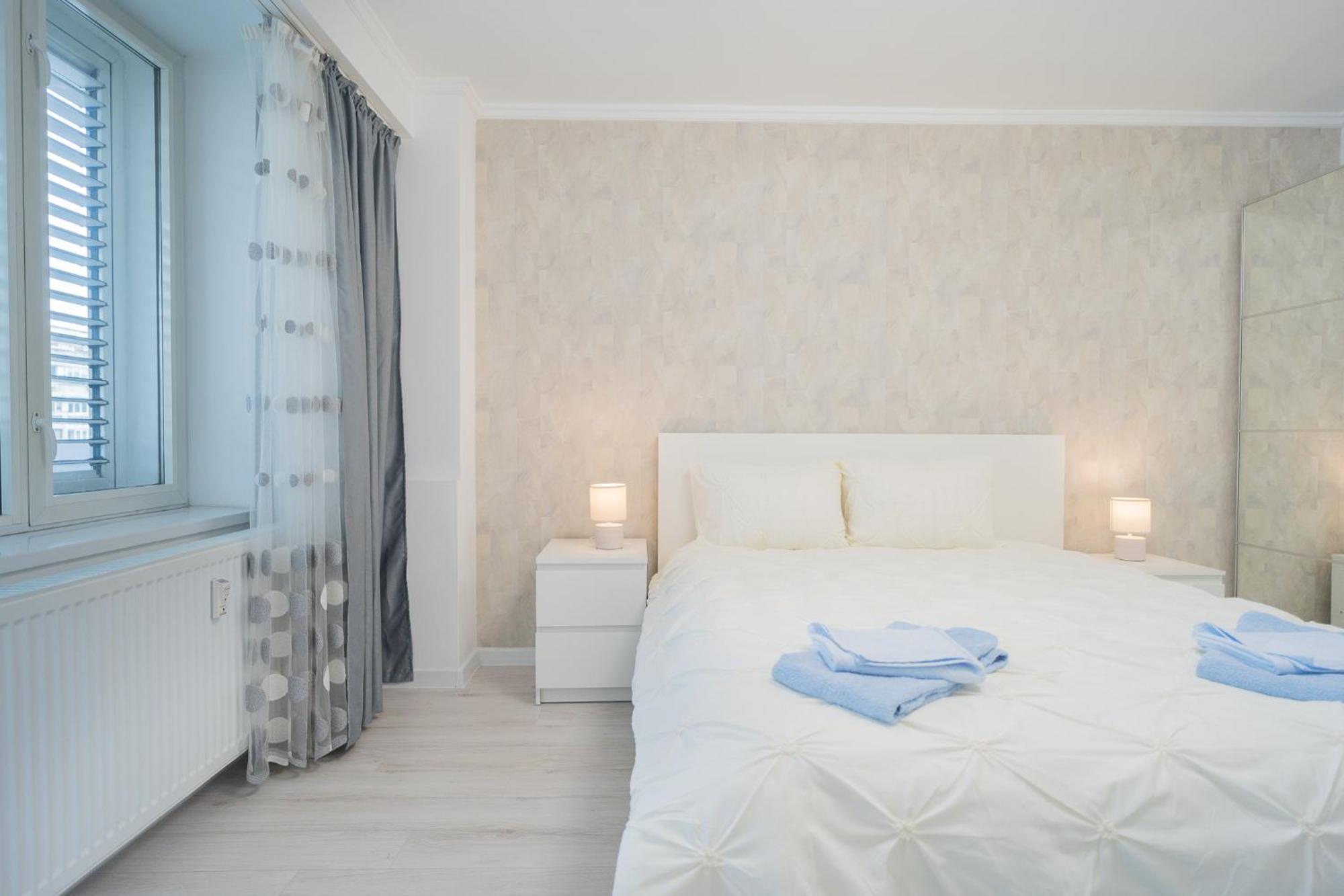 Luxury 2Br On Decebal Avenue Apartment Bucharest Luaran gambar